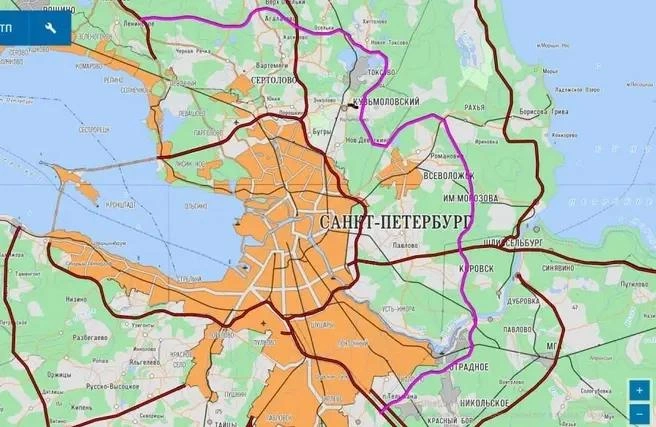 Олар мені қатты ұрады, мен жыладым. олар портативті дәретханаларға зәр шығарады