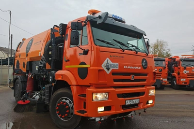 Парк дорожной техники Костромы пополнился