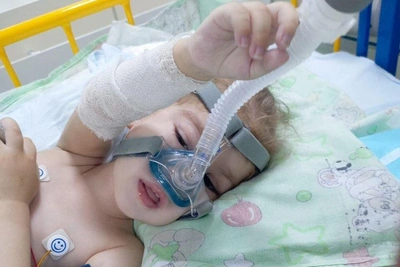 Девочка из Елани с отказом мышц стабилизировалась