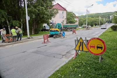 На улице Тихоокеанской в Южно-Сахалинске обновят тротуары и проезжую часть