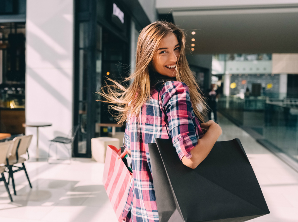 Накопить на мечту или тратить в свое удовольствие? | marieclaire.ru