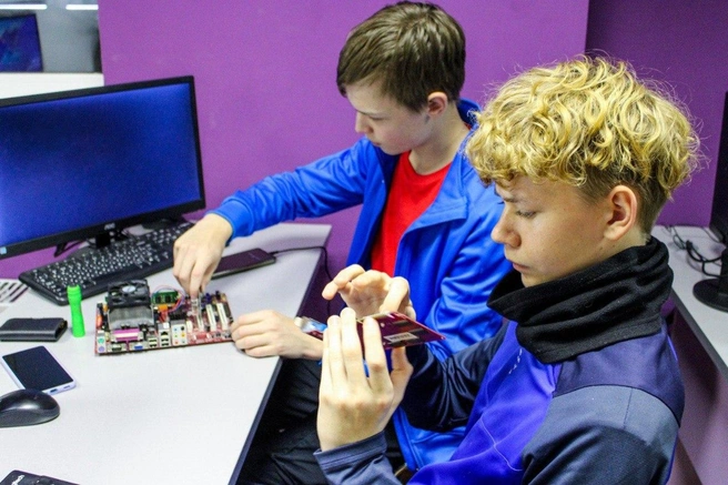Тема мастер-класса — «3D моделирование персонажа игры Minecraft» | Источник: Компьютерная Академия ТОР