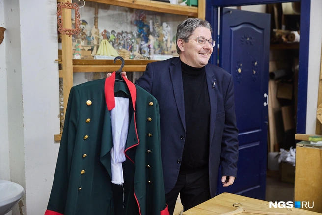 Сюртук для танцев шили дети, хотя и не без помощи взрослых | Источник: Александр Ощепков / NGS.RU