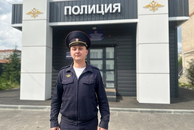 Участковый из Красноармейского района спас документы и автомобиль при пожаре