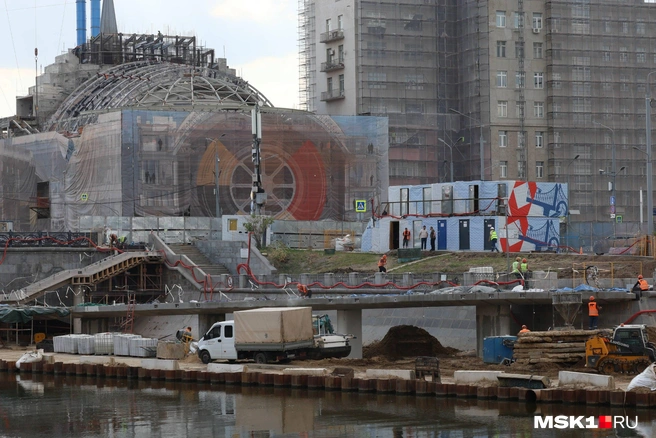Здесь будет пешеходный мост | Источник: Артём Устюжанин / MSK1.RU