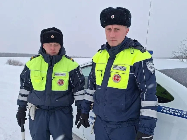 Ренат Сманов и Вадим Беляцкий | Источник: Пресс-служба ГУ МВД России по Свердловской области