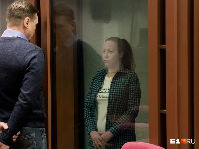 «У него удар был поставлен». В Екатеринбурге мать, которую обвинили в убийстве маленького сына, добивается оправдания | Источник: Анастасия Якупова / E1.RU