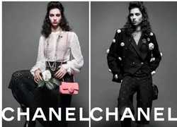 Две красивые героини Chanel: камелия и Лоли Баия