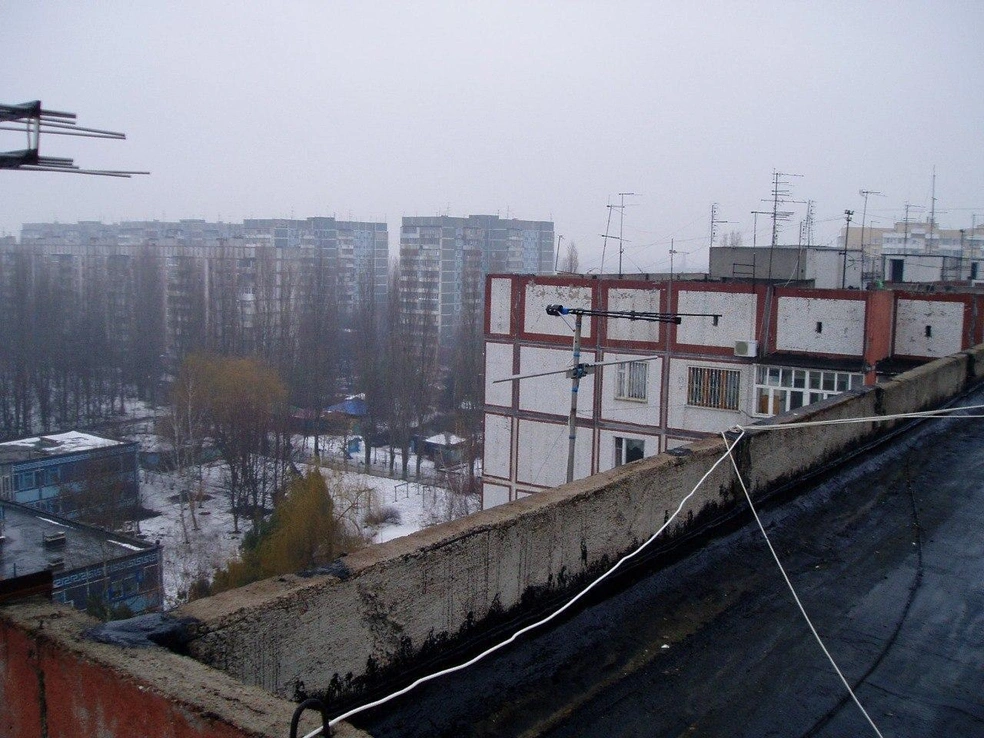 Виды на КМР 2006 года. Фото с крыши дома на Симферопольской. 14 | Источник: Stanislaus, krd9000 / T.me