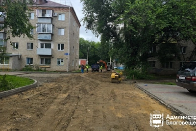 В Благовещенске асфальтируют два проезда