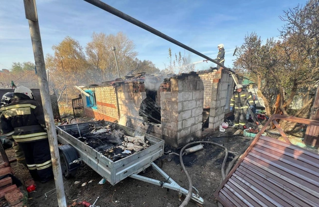 «Сделаем всё возможное, чтобы справиться с бедой»: глава Кувандыкского МО поможет семье, в которой на пожаре погибли дети | Источник: прокуратура Оренбургской области