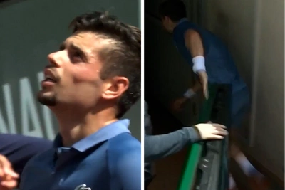 Теннисист Arthur Gea попал в туалетный конфуз на French Open