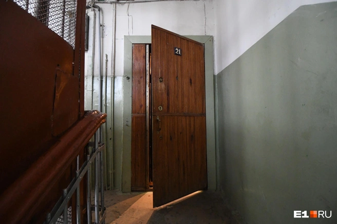 За помощью Сашка отправился к отзывчивому соседу. Сквозь слезы сбивчиво рассказал, что с ним стряслось | Источник: Артем Устюжанин 