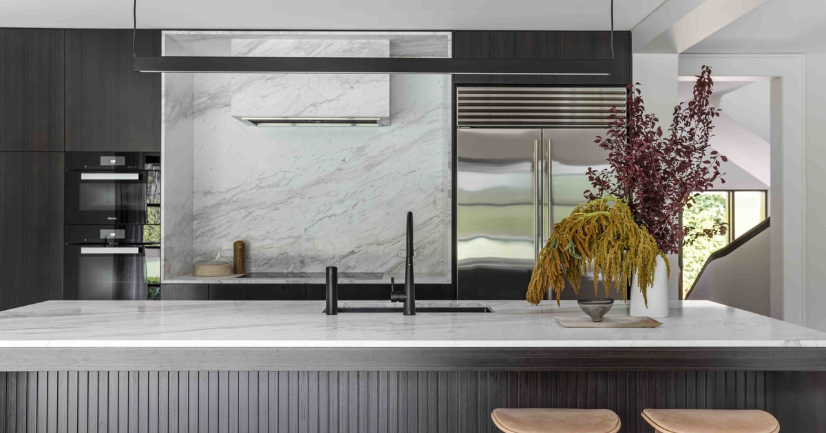 Черная сантехника на кухне: 20+ примеров | myDecor