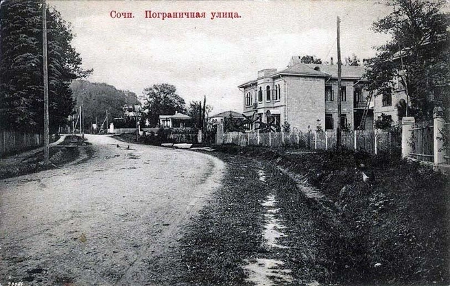 Пограничная улица. Дома семьи Дзюбенко-Дзюблевских. 1900-1917 | Источник: pastvu.com