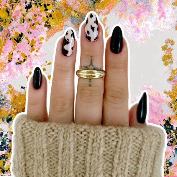 7 стильных темных маникюров на зиму 2025/26 | Источник: theGirl