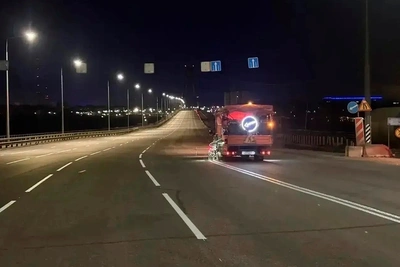 Первая в году разметка появилась на мосту в Череповце