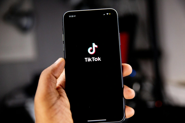 Джо Байден подписал закон о запрете TikTok в США