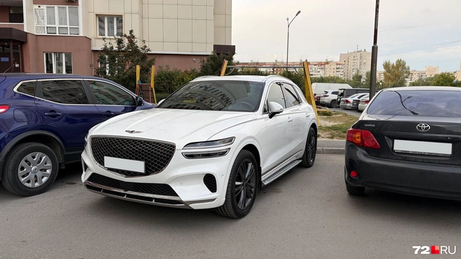 Genesis GV70&nbsp;— один из самых молодых автомобилей нашей подборки | Источник: 72.RU
