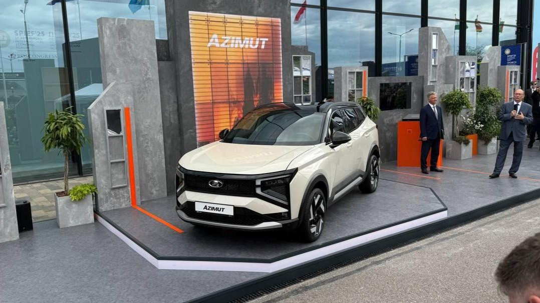 Нашли «Азимут». АВТОВАЗ показал новый кроссовер на базе «Весты»