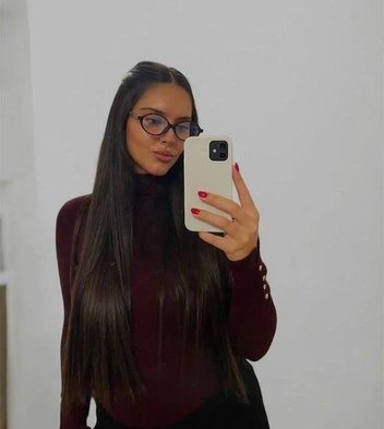 Источник: sofi_echevarria / Instagram.com (экстремистская организация, деятельность запрещена на территории РФ)