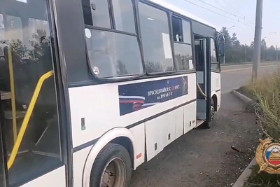 Столкновение автобуса и самосвала в Братске: 11 раненых