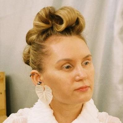 <p>Александра Гапанович</p>