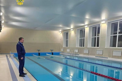 Бассейн в Нерюнгри закрыли на три месяца из-за отравления хлором