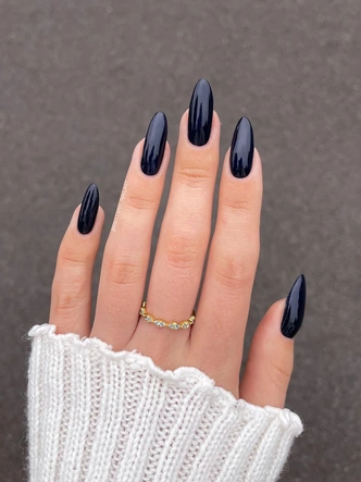 Источник: @brittany_nailart