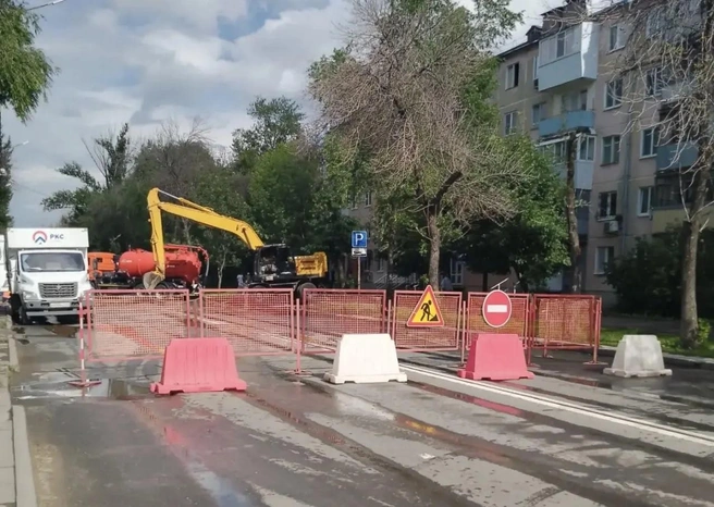Произошла утечка из водовода диаметром 900 мм | Источник: РКС-Самара