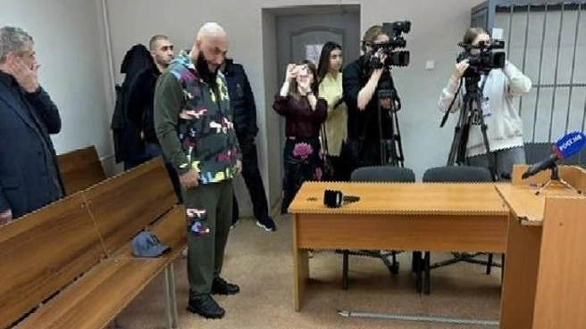 Тимур Мусаев слушает приговор | Источник: Свердловский областной суд