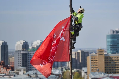Петербургский суд вынес приговор по делу об осквернении Знамени Победы
