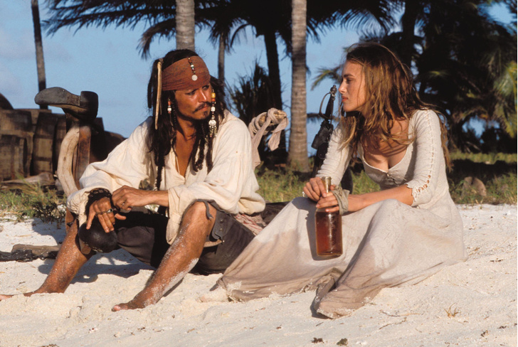 20 фото загадочной Киры Найтли, которая прошла через «Реальную любовь» и «Пиратов Карибского моря»: смотрим кадры