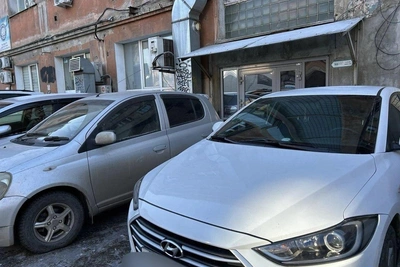 Четыре случая неправильной парковки в Красноярске: комментарии ГАИ