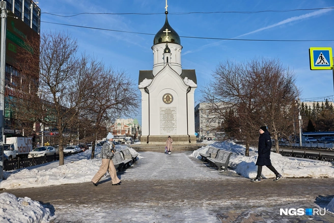 Так выглядит пешеходная зона у часовни на Красном проспекте | Источник: Александр Ощепков / NGS.RU