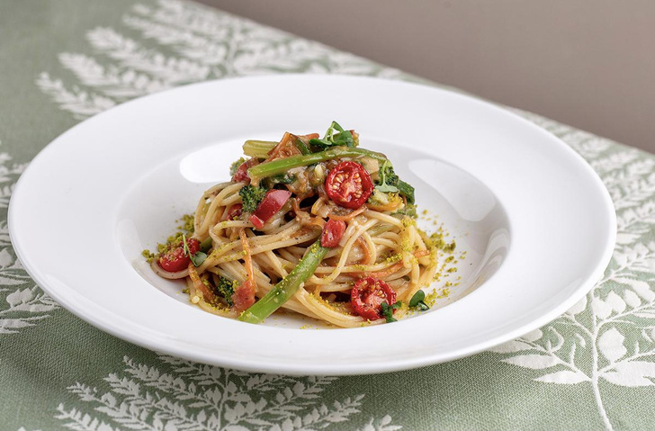 Спагетти с овощами в BUONO 