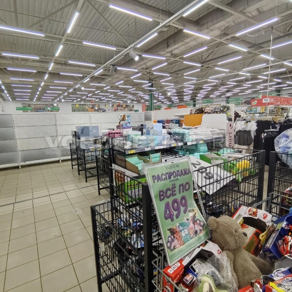 Детские игрушки, тетради и одежда — все в одном месте | Источник: Андрей Пашинский / Voronezh1.ru