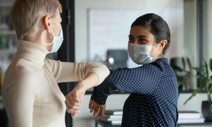 Генетик Прусс назвал способ не заразиться гриппом, когда все болеют, — и речь не о прививке | Источник: iStockphoto/fizkes
