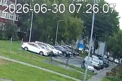 Ветер повалил деревья на 5 машин в Татарстане