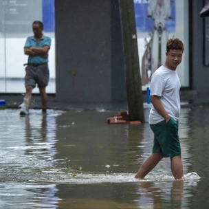 Беспощадный тайфун «Калмаеги»: подробности смертельной стихии, которая захватила Филиппины и движется на Вьетнам