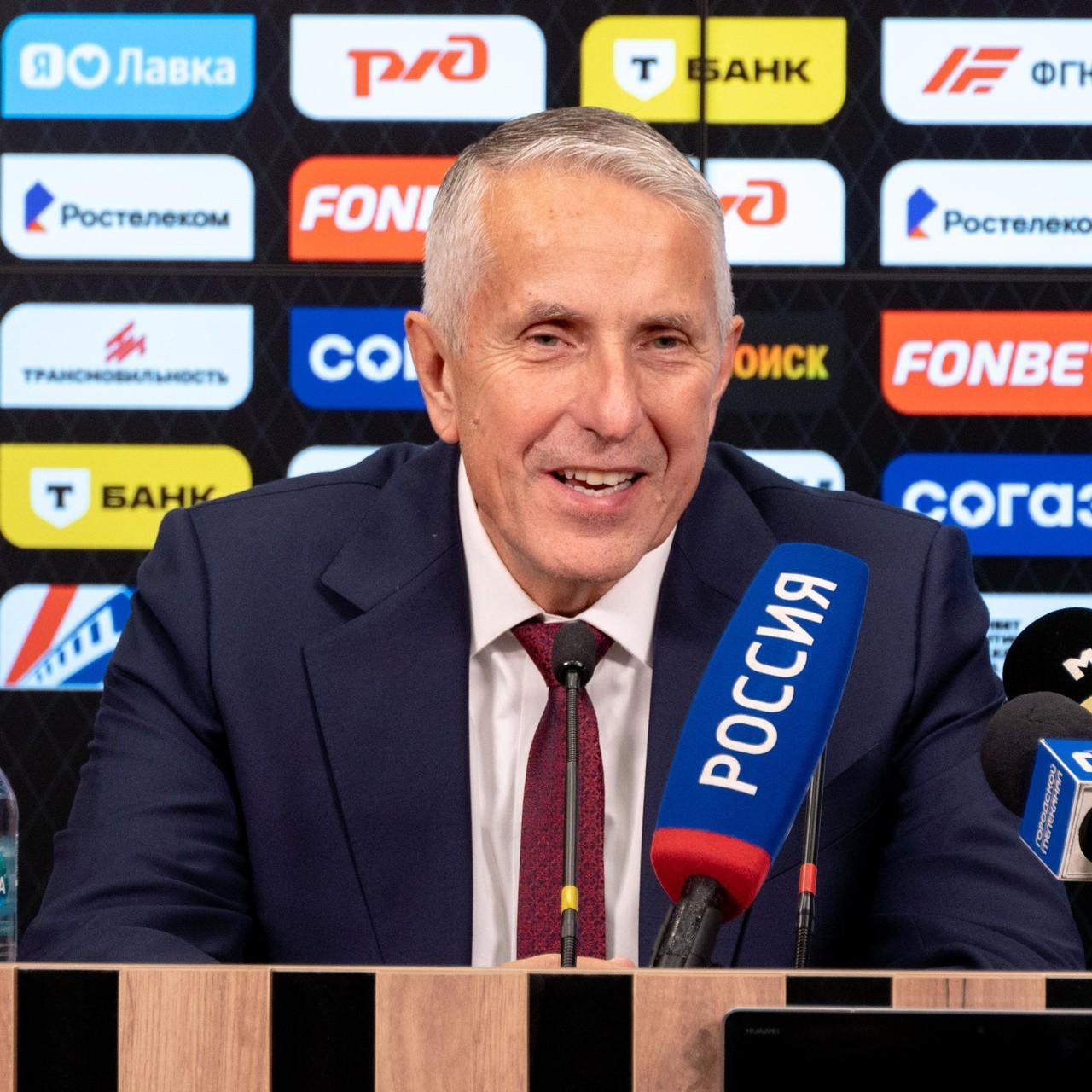 <p>Боб Хартли</p>