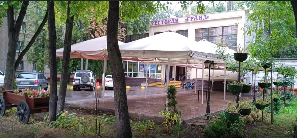 Ресторан и выглядит на троечку | Источник: inusual fotos / 2ГИС