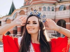 Скрывала мужа и не могла похвастаться фигурой: жизнь «Миссис Вселенной» из России до конкурса