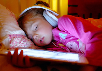Как улучшить детский сон?