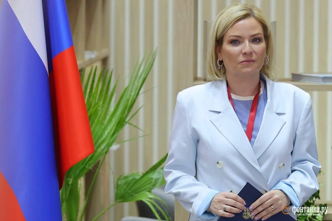 Министр культуры Ольга Любимова на открытии делового пространства Королевства Бахрейн на ПМЭФ | Источник: Дарья Драй / «Фонтанка.ру»