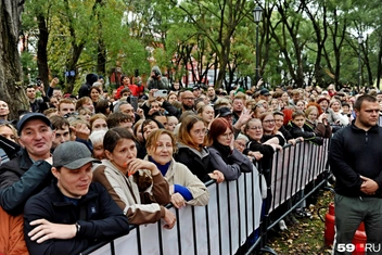 Зрители наблюдали за готовкой | Источник: Ирина Тропина / 59.RU