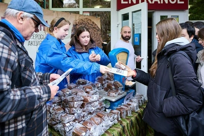 Sochi residents given 125 grams of "siege bread"