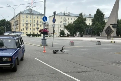 В Архангельске авто сбило электросамокат: водитель СИМ в больнице