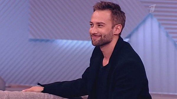 В этом сезоне Дмитрий Шепелев вернулся в эфир с передачей «На самом деле»