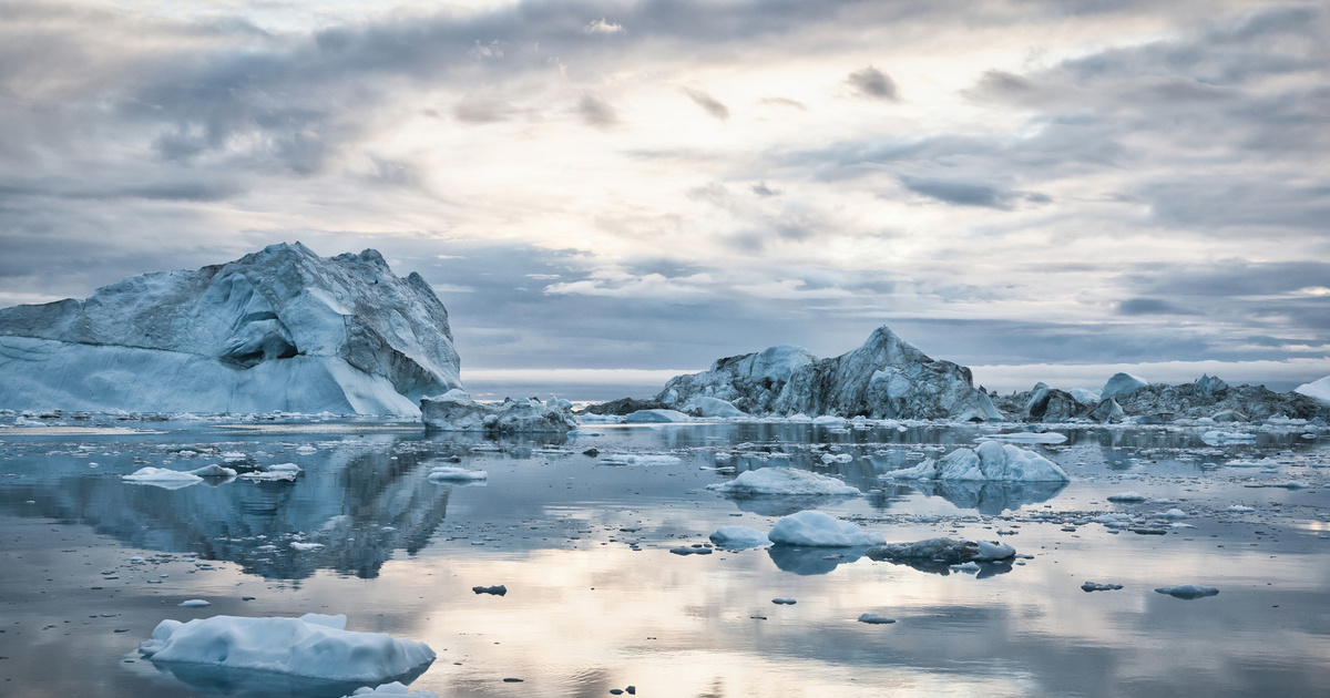 Арктика Северный Ледовитый океан. Исландия Северный Ледовитый океан. Северный Ледовитый океан лед море. Баренцево море айсберги. Изменение ледовитого океана